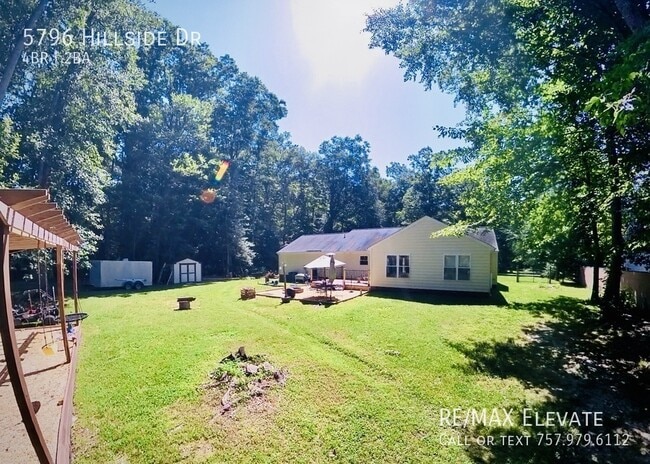 Building Photo - 5796 Hillside Dr