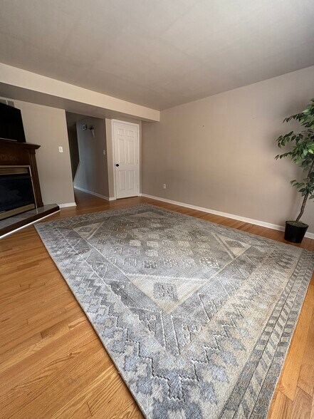 Building Photo - 8002 Cattail Ct