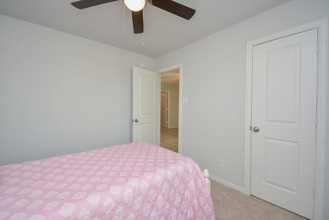 Building Photo - 16310 Westley Ridge Dr