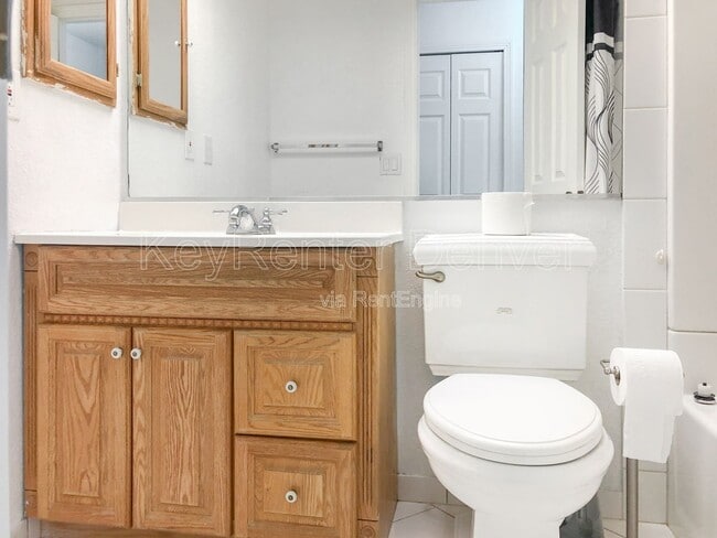 Building Photo - 2676 Perry St