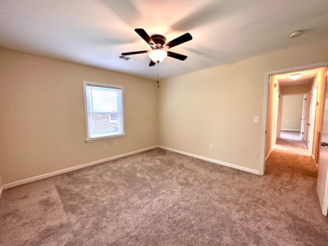Building Photo - 639 Windermere Blvd