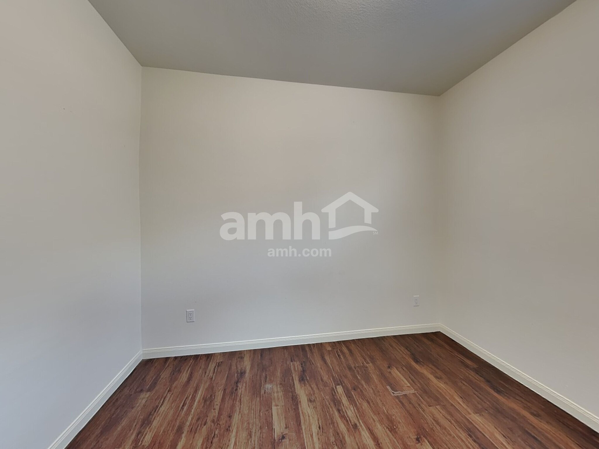Building Photo - 2037 Vanamen Ct