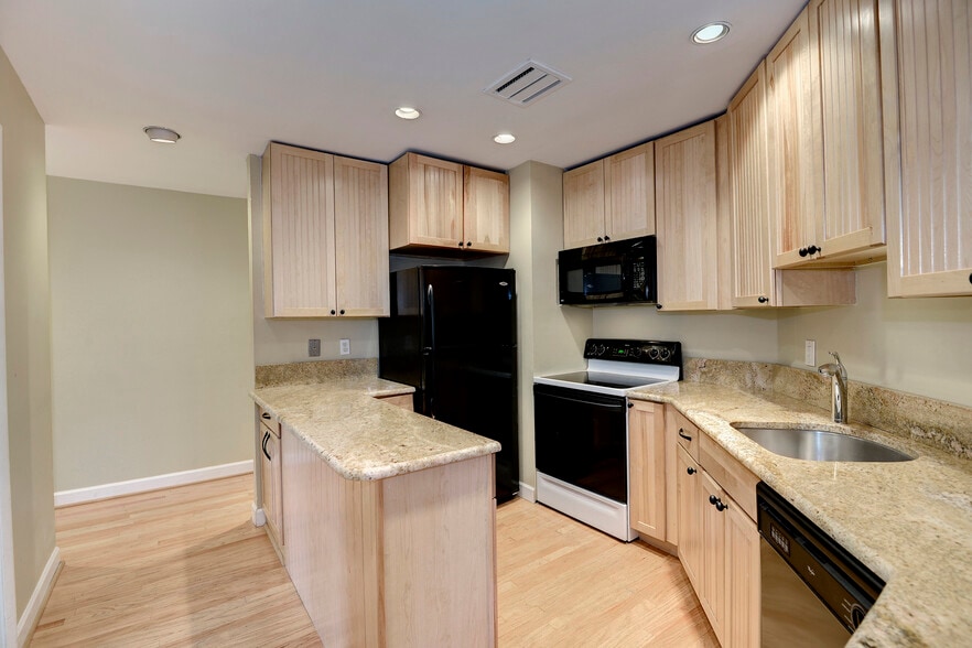 Building Photo - 1741 T Street Northwest