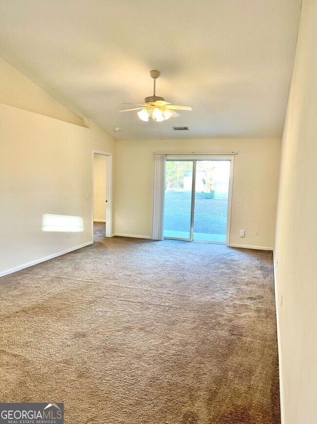 Building Photo - 409 Lawnwood Ct