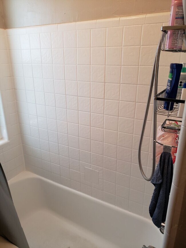 Building Photo - Newly Remodeled 1 bed/1 bath in Sugarhouse...