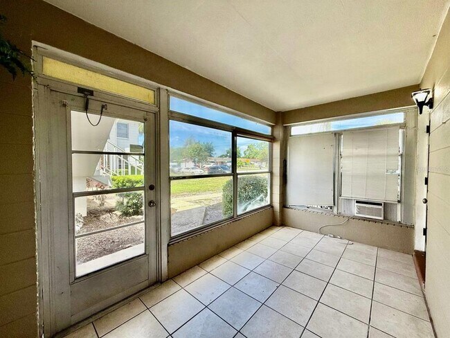 Building Photo - 3460 32nd Ave N