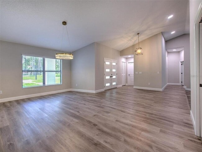 Building Photo - 3105 Mossvale Ln