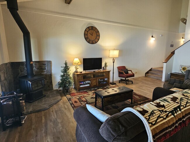Building Photo - 217 Pinon Causeway