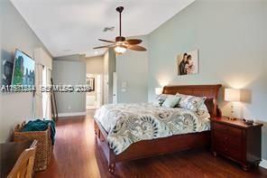 Building Photo - 1884 Classic Dr