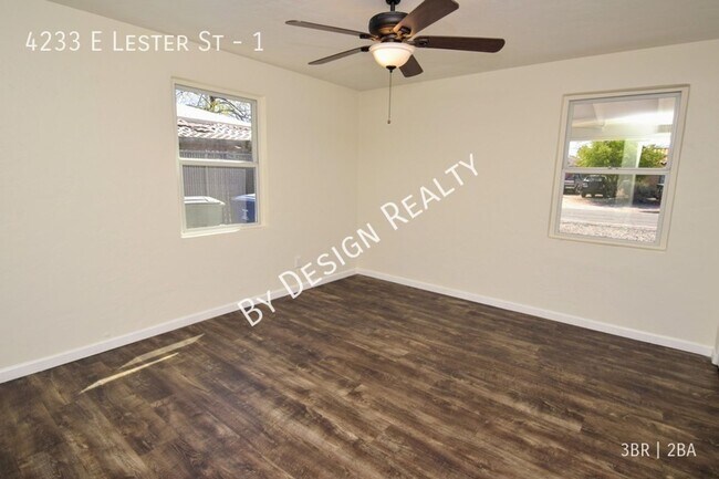 Building Photo - Modern and Spacious 3 Bed 2 Bath with Desi...