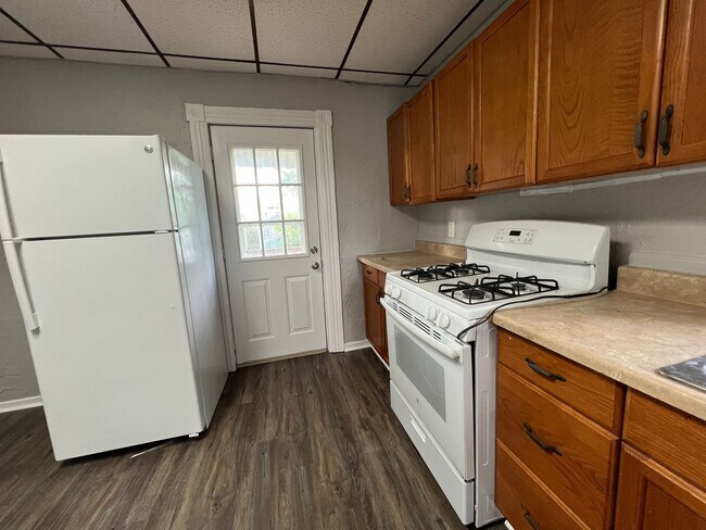 Building Photo - 3BR Retreat Minutes from The Waterfront Shopping & Dining