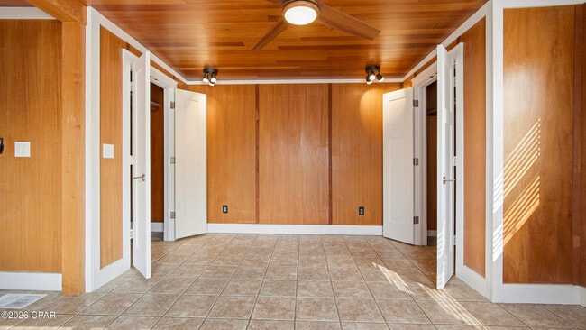 Building Photo - 1217 Buena Vista Blvd