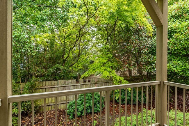 Building Photo - 0852-325 NE Kettle St #107