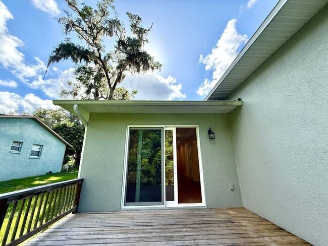 Building Photo - Gorgeous, Modern 2/2 Duplex in Orange City!