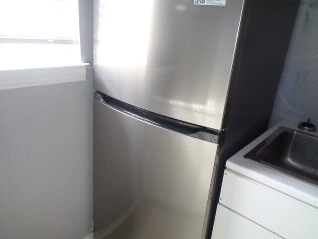 Building Photo - 2225 Mimosa Dr