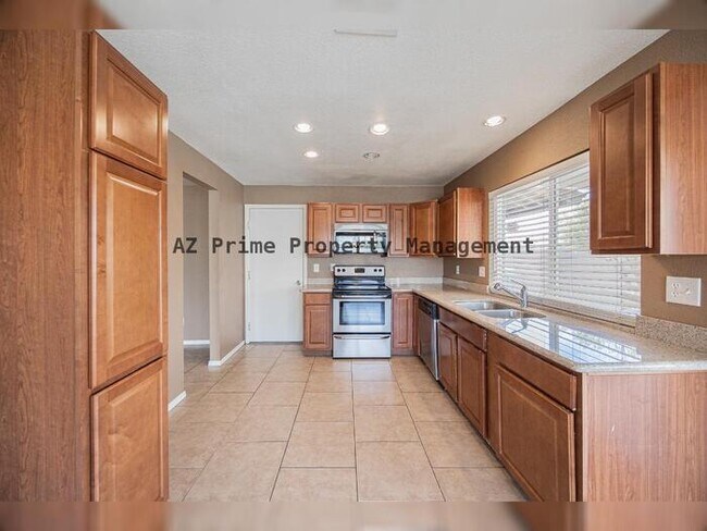 Building Photo - 3434 W Kings Ave