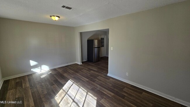 Building Photo - 512 Woodward Ave