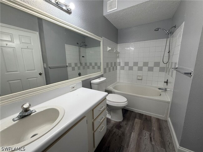 Building Photo - 11561 Villa Grand