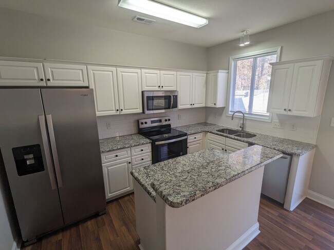 Building Photo - CABARRUS COUNTY-HIGHLAND CREEK 4 BEDROOM/2.5 BATH