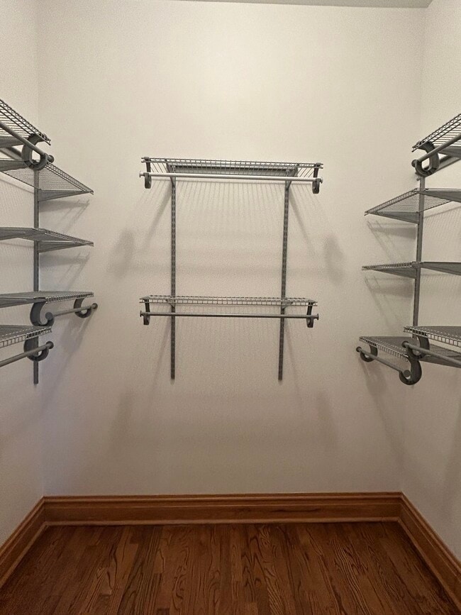 Building Photo - 1926 W Warner Ave