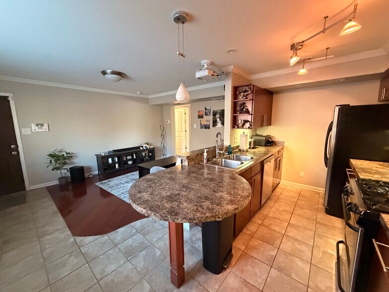 Building Photo - 155 Virginia Ave