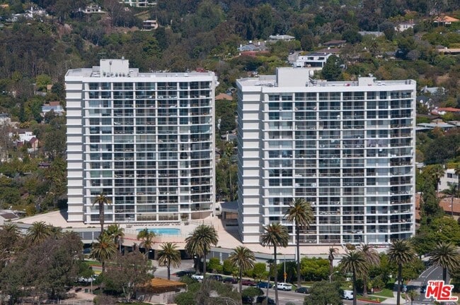 Building Photo - 201 Ocean Ave Ext