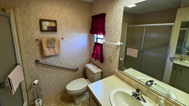 Building Photo - 6253 Imperial Dr