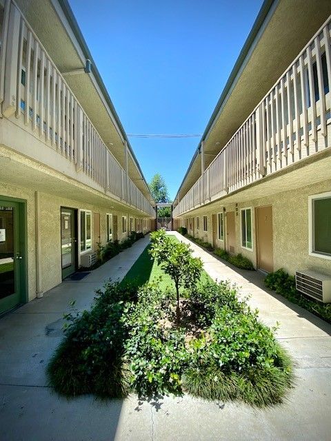 Building Photo - 8816 Laurel Canyon Blvd