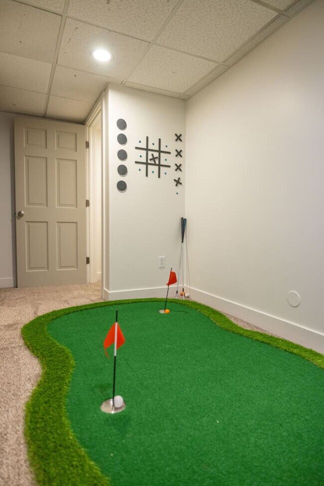 Building Photo - 1157 E Sego Lily Dr