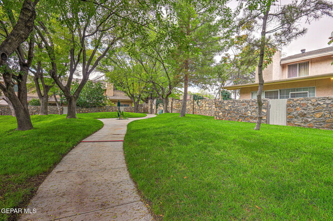 Building Photo - 1742 Pico Alto Dr