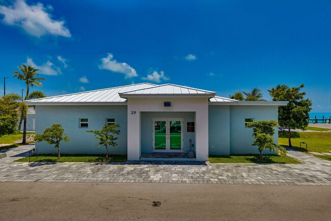 Building Photo - 10877 Overseas Hwy