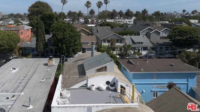 Building Photo - 229 San Juan Ave