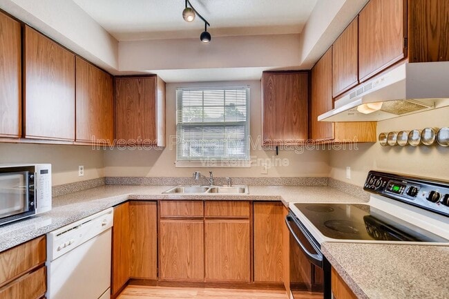 Building Photo - 2666 E Otero Pl