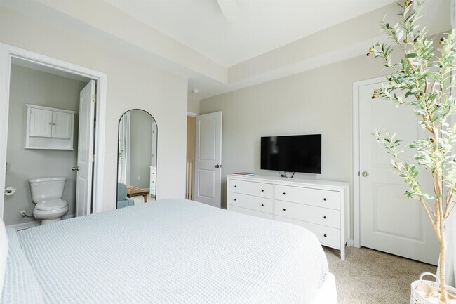 Building Photo - 3553 Ladybank Loop