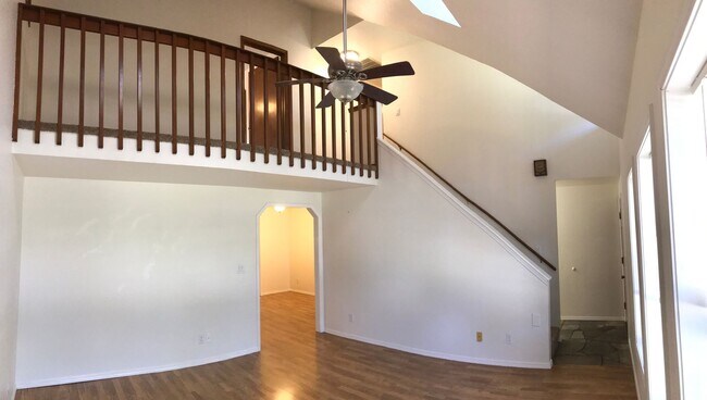 Building Photo - 4271 N Pennfield Pl