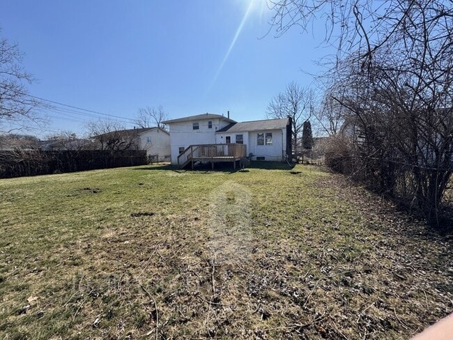 Building Photo - 4 bedroom, 2 bath home now available!