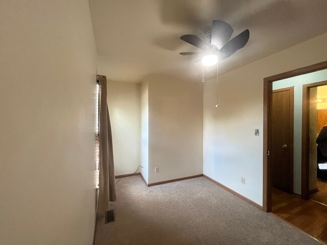 Building Photo - 965 Amberwood Pl