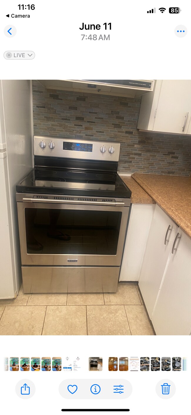 New stove - 749 NE 20th Pl