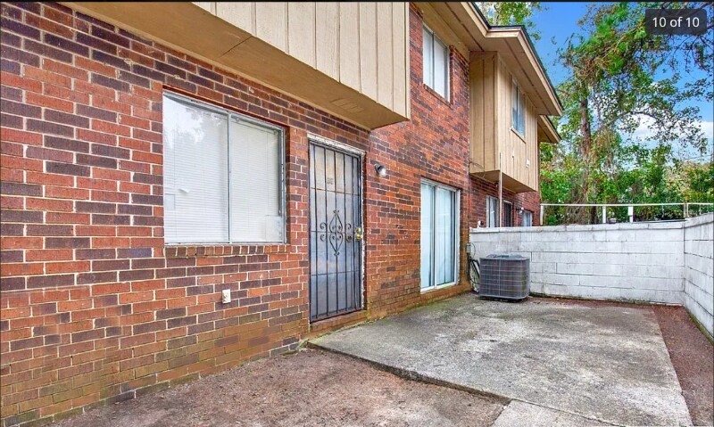 Building Photo - 100 Lewis Dr