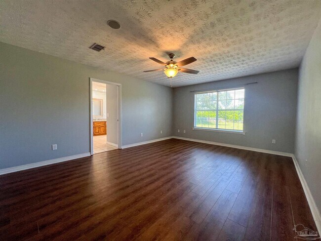 Building Photo - 7342 Wymart Rd