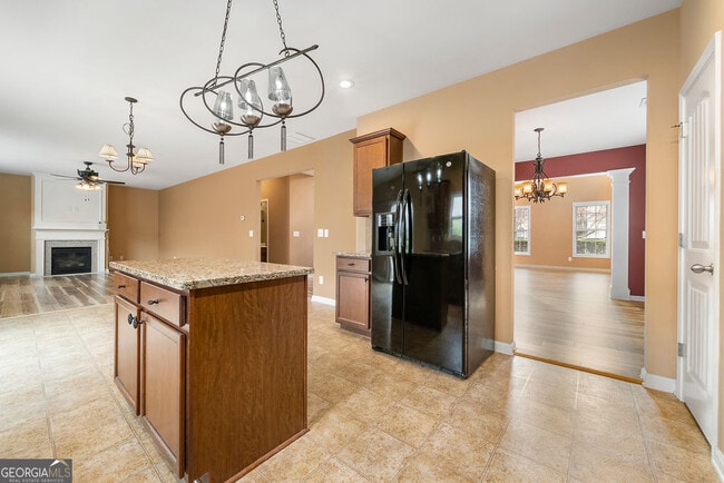 Building Photo - 3325 Earhart Way