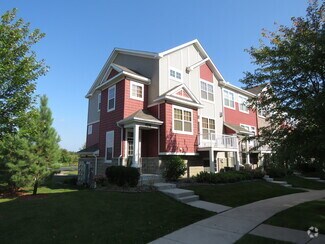 Building Photo - avail 07.01.2025, 3 bd 4 ba 2 car garage e...