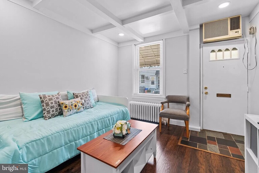 Building Photo - 2846 Almond St