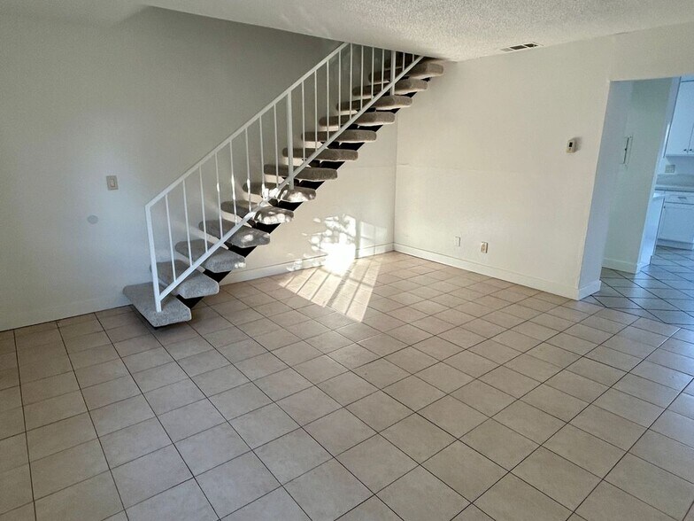 Building Photo - 6340 Orange Ave