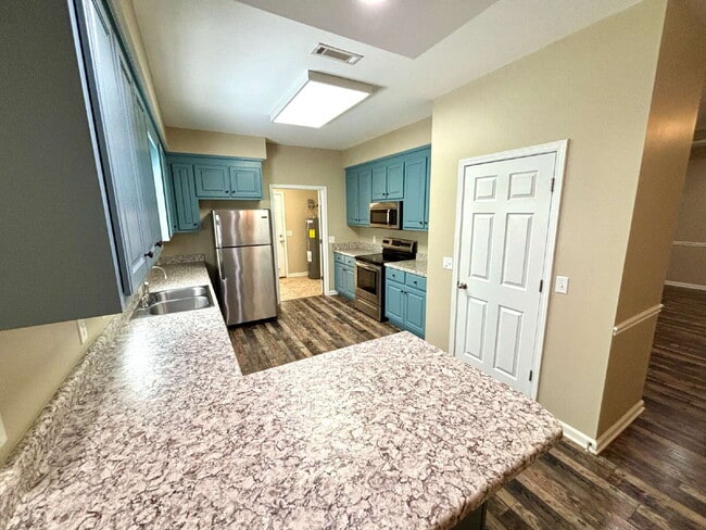 Building Photo - FOR RENT in Enterprise, AL!!
