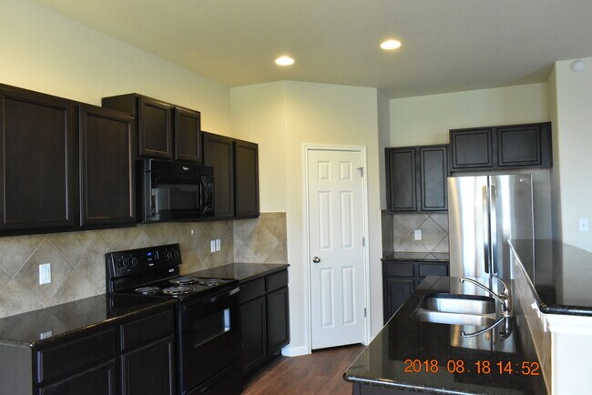 Building Photo - 12837 Snow Ln