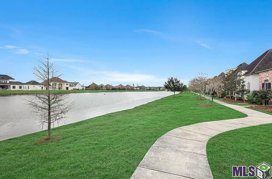 Building Photo - 3130 Hudson Park Dr