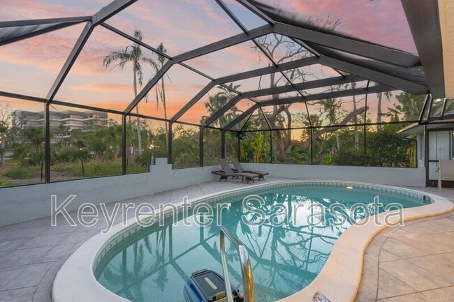 Building Photo - 8560 Heron Lagoon Cir