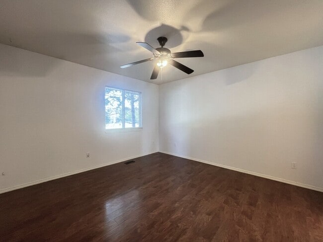 Building Photo - 5851 N Cobbler Ln