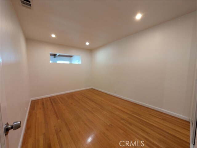 Building Photo - 1108 E Altadena Dr